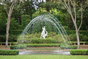 Bayou Bend Diana Garden / fountain