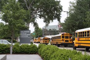 bayou bend school tours - school buses