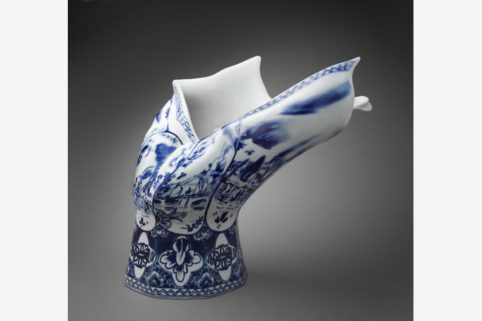 Front Design, Blow Away Vase, 2016, porcelain
