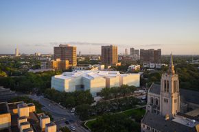 The Nancy and Rich Kinder Building at the Museum of Fine Arts, Houston, from above. Photo by Peter Molick / Thomas Kirk III