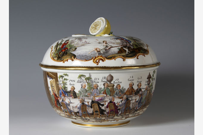 Meissen Porcelain Manufactory, Punch Bowl with Cover, 18th century