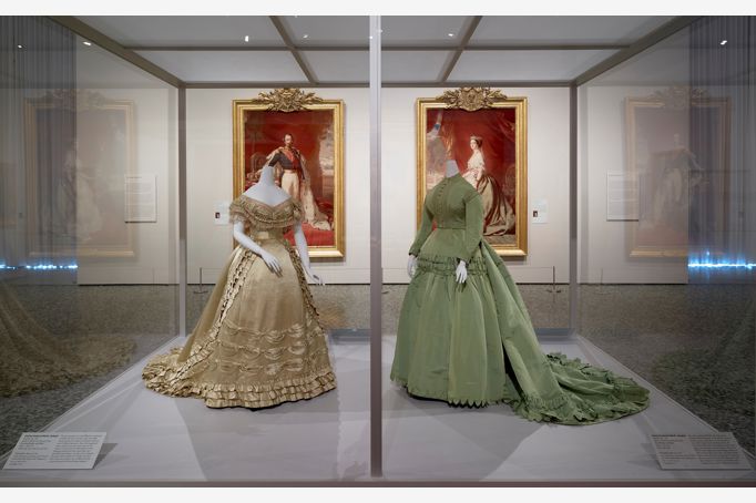 winterhalter exhibition installation